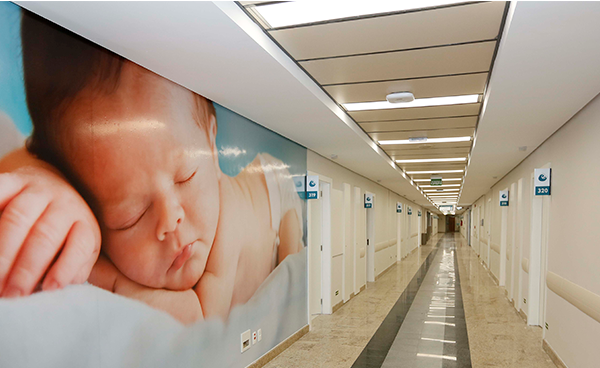 Cremers medeia negociação para reabrir maternidade do Hospital Mãe de Deus em Porto Alegre