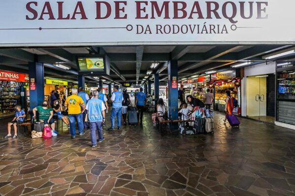 Secretário de Transportes do RS confirma reabertura de lojas da Rodoviária de Porto Alegre nesta quinta-feira