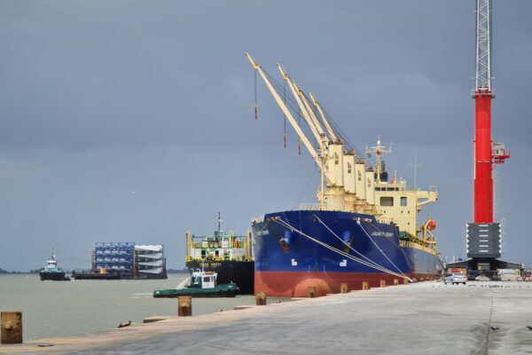 Porto do Rio Grande é o quinto maior do País em movimentação de cargas no primeiro semestre de 2024