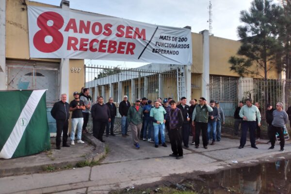 Após protesto de ex-funcionários, TJRS afirma que processo de falência da TURF está em fase de conclusão