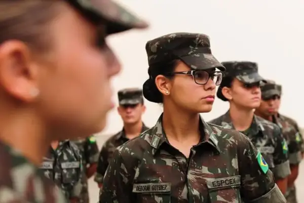 Exército Brasileiro abre alistamento voluntário para mulheres a partir de 2025