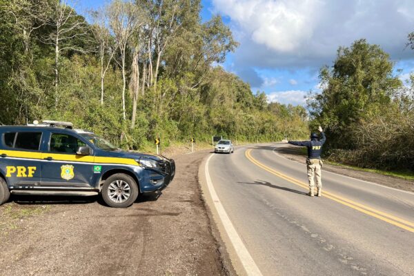 PRF intensifica fiscalização nas estradas gaúchas durante o feriado do Dia do Gaúcho