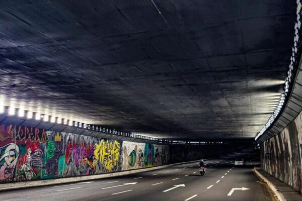 Túnel da Conceição em Porto Alegre sofre com queda de iluminação nos últimos dois dias