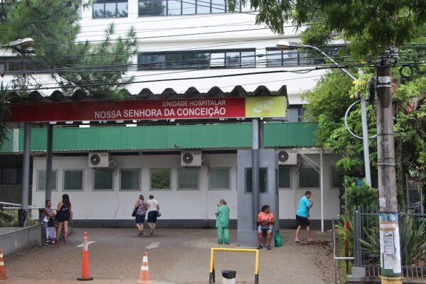 Hospital Conceição demite 11 médicos por justa causa após investigação por fraude no ponto eletrônico