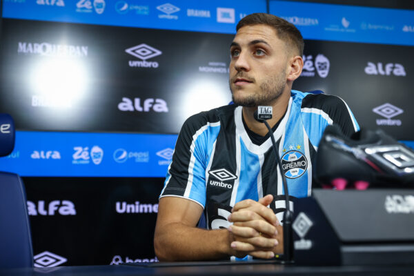 Camilo Reijers é apresentado pelo Grêmio: “Você chega aqui já pensando em ser campeão”